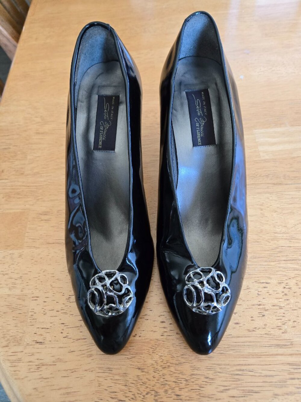 Sesto Meucci Size 9 1/2 Black Patent Leather Heel w/silver embellishment